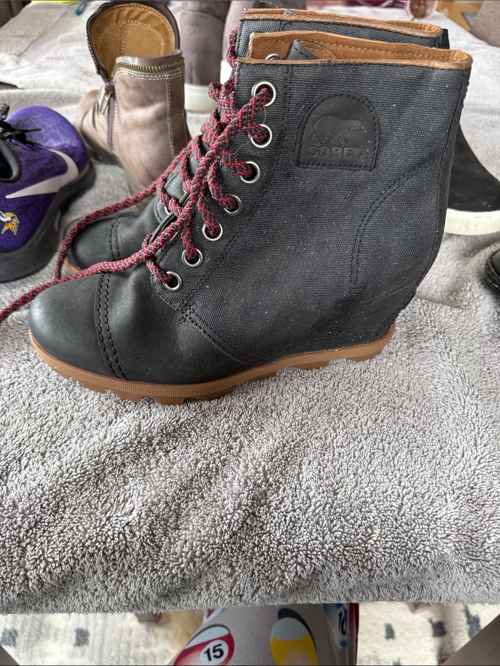 Sorel Black Canvas and Tan Sole Lace-Up Wedge Boots with Red Laces